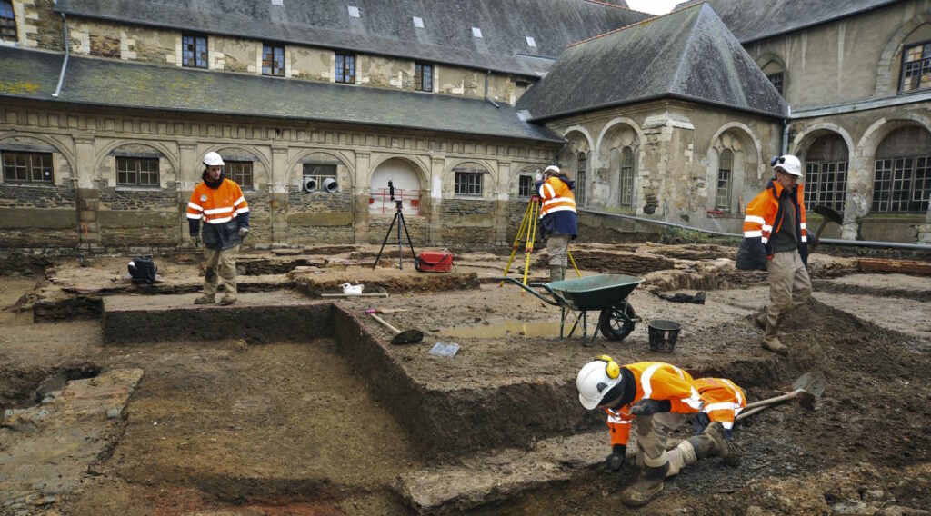 Fouilles de l'Inrap au Couvent des Jacobins de Rennes